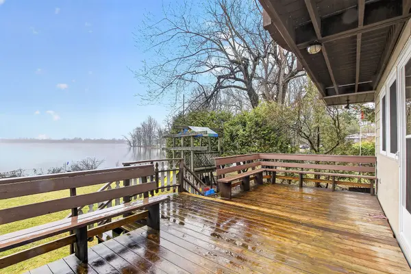 122 Avenue 4 AVE, Beckwith, ON K7C 4L7