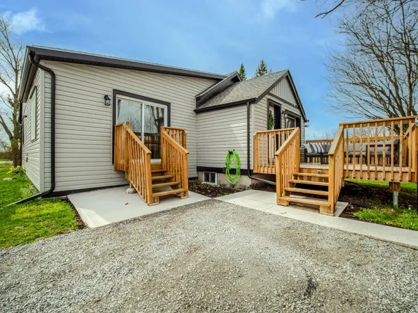 9013 NETHERBY RD, Niagara Falls, ON L3B 5N7