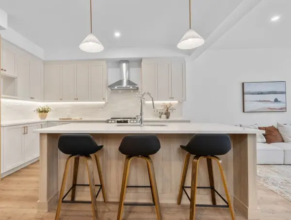 754 TAILSLIDE Private, Carp - Huntley Ward, ON K0A 1L0