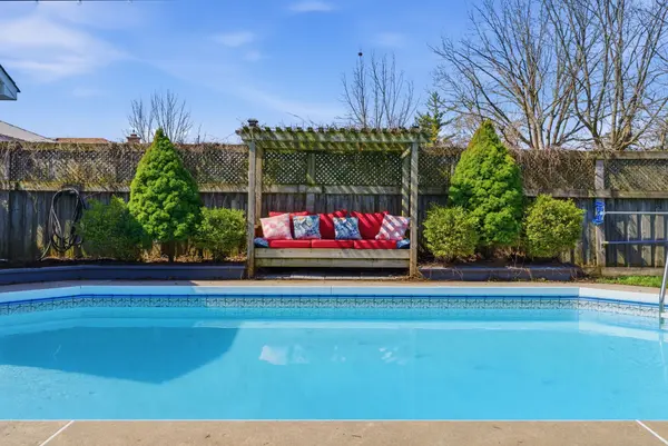 264 Bennet ST, Peterborough, ON K9H 5B9