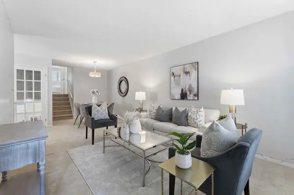 6156 Wildrose CRES, Niagara Falls, ON L2G 7T3