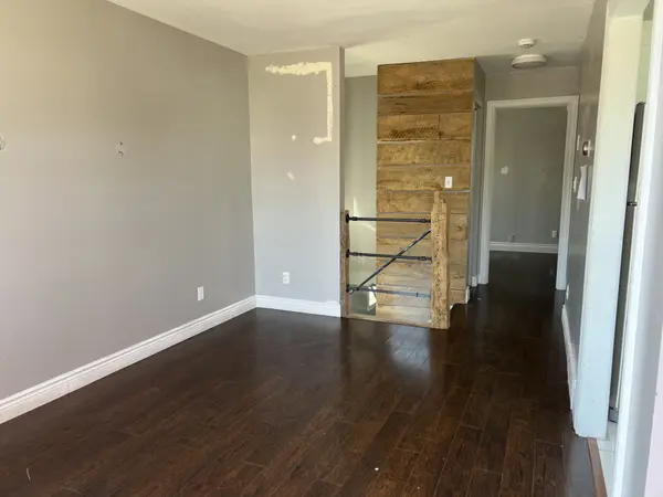 751 Curry ST, London East, ON N5Y 1N5