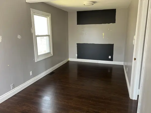 751 Curry ST, London East, ON N5Y 1N5