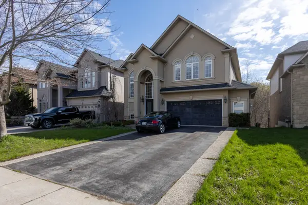 216 Diiorio CIR, Hamilton, ON L9K 1T1