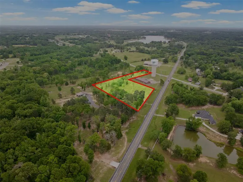 2906 N Jefferson Avenue, Mount Pleasant, TX 75455