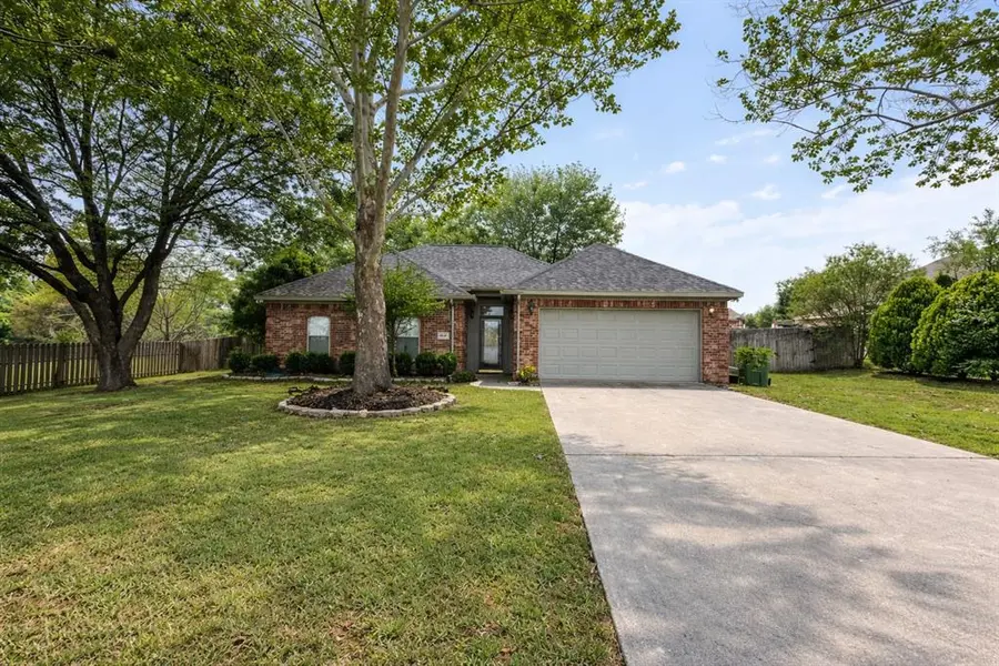 1930 meadowview Lane, Athens, TX 75752