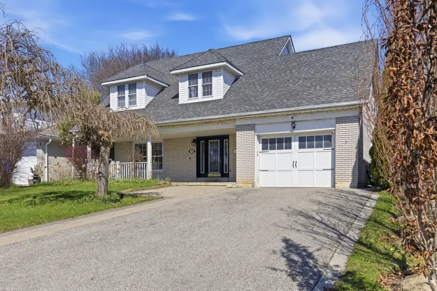 70 Royal Orchard BLVD, Markham, ON L3T 3C5