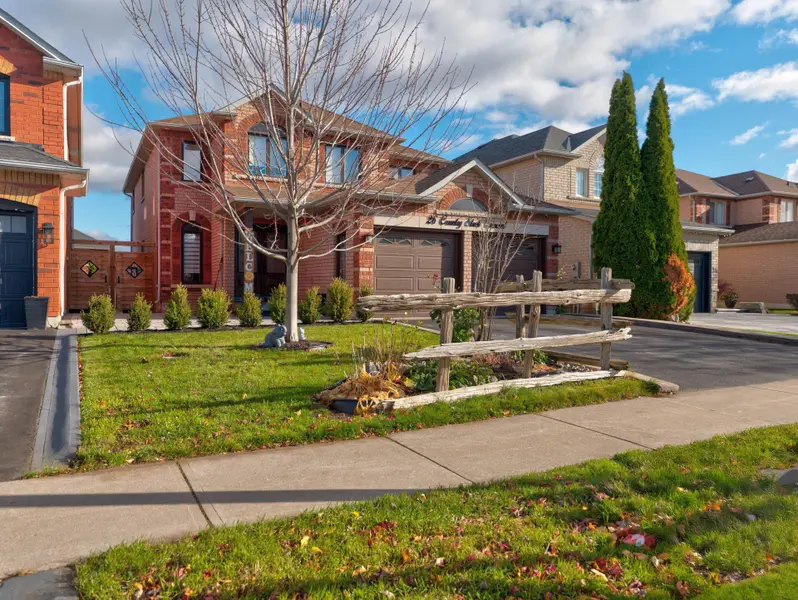 26 Country Stroll CRES, Caledon, ON L7E 2H3