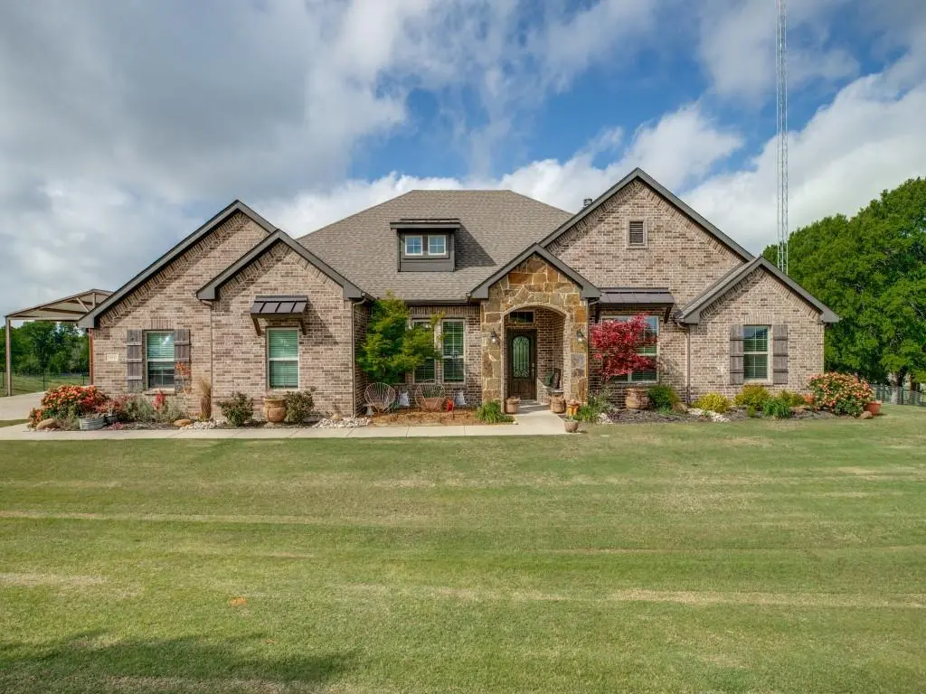 860 Colina Parkway, Farmersville, TX 75442