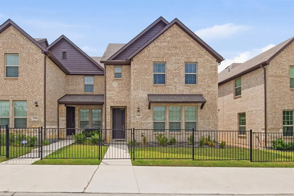 5960 Bursey Road, Watauga, TX 76148