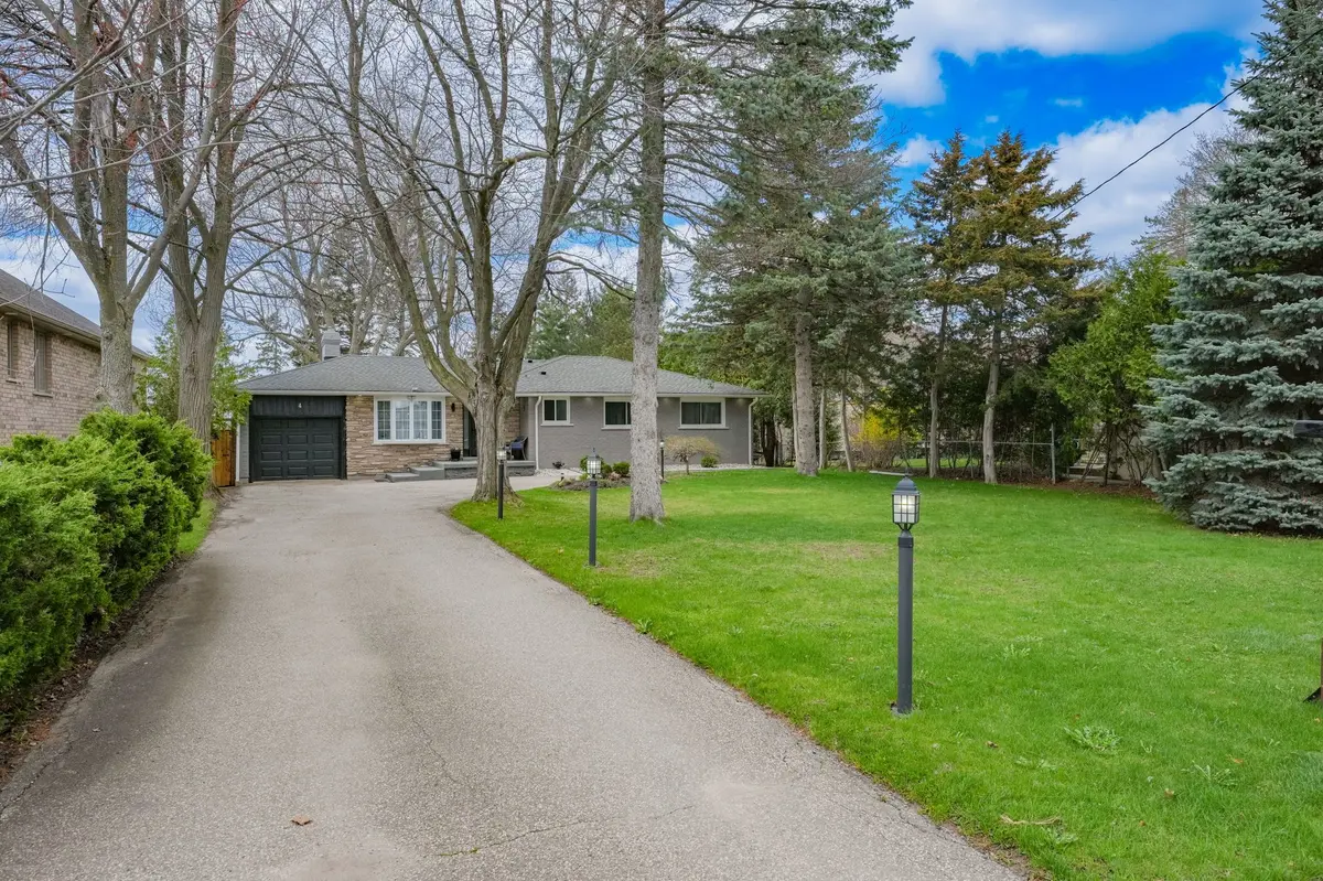 4 Chipper CT, Halton Hills, ON L7G 1L3