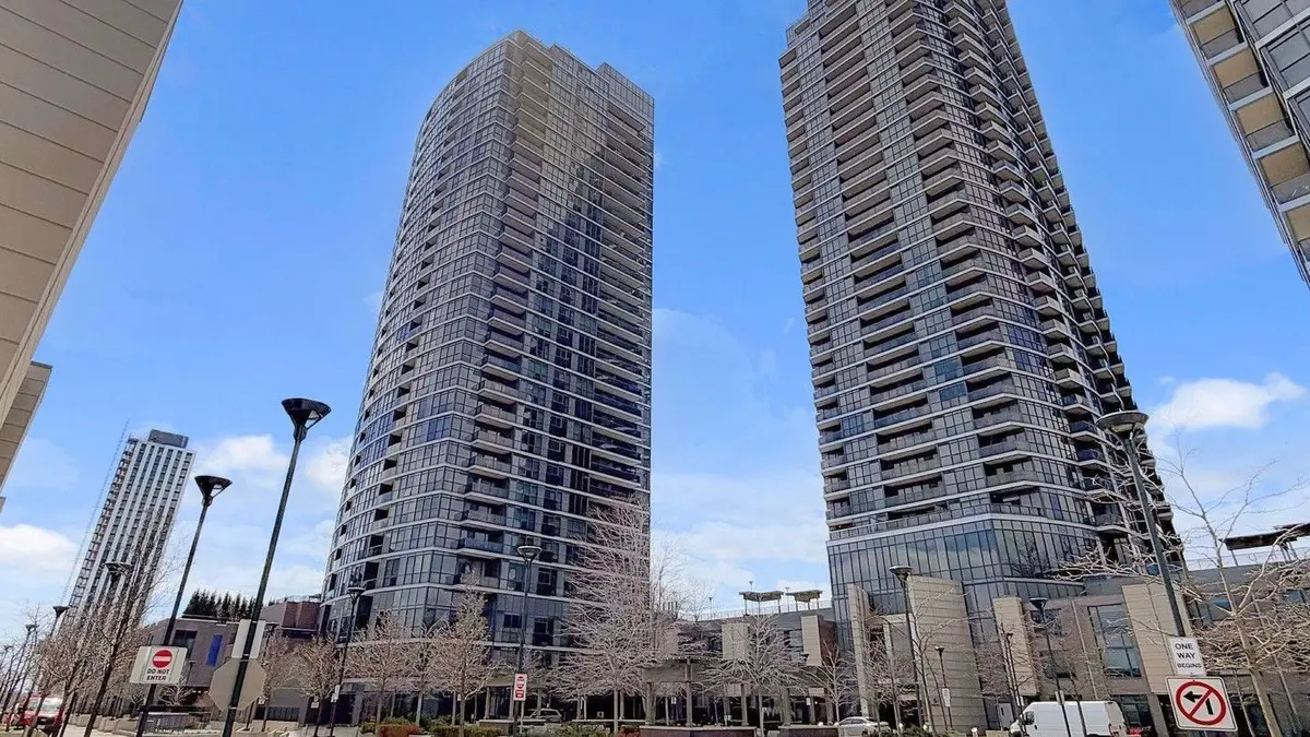 9 Valhalla Inn RD #1304, Toronto W08, ON M9B 0B2