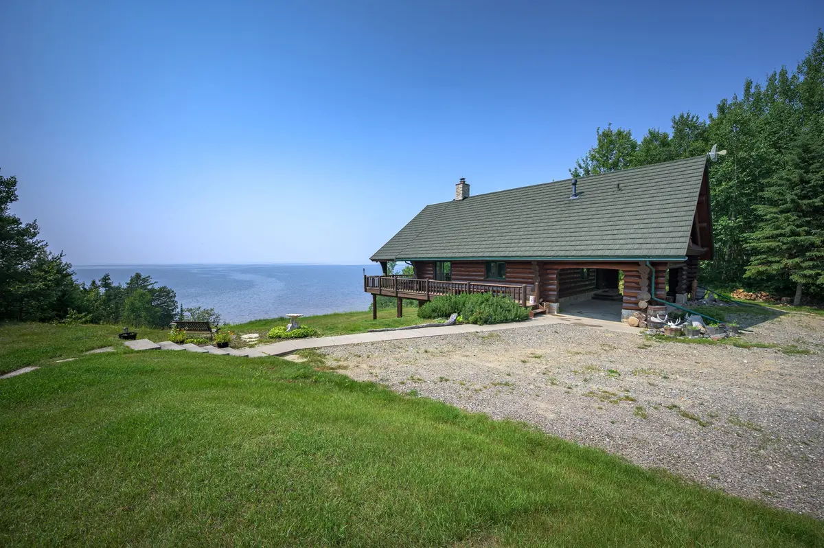 21 Peter DR, Greenstone, ON P0T 1G0