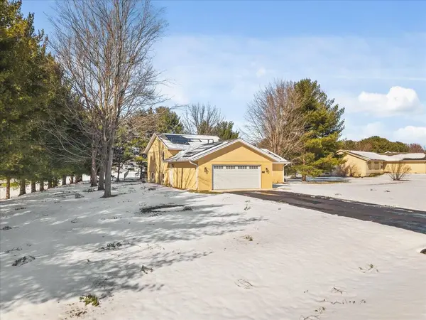 6346 Smoke Tree Circle, Roscoe, IL 61073