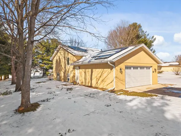 6346 Smoke Tree Circle, Roscoe, IL 61073