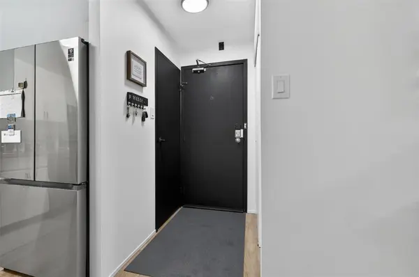 470 Kenaston BLVD, Winnipeg, MB R3N 1Z1