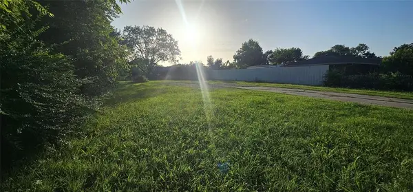 2511 Lora Lane, Balch Springs, TX 75180