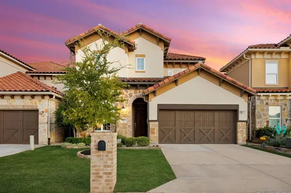 9053 Lakeside Drive, Fort Worth, TX 76179