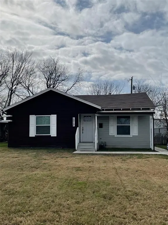 1213 S 31st Street,  Beverly Hills,  TX 76711