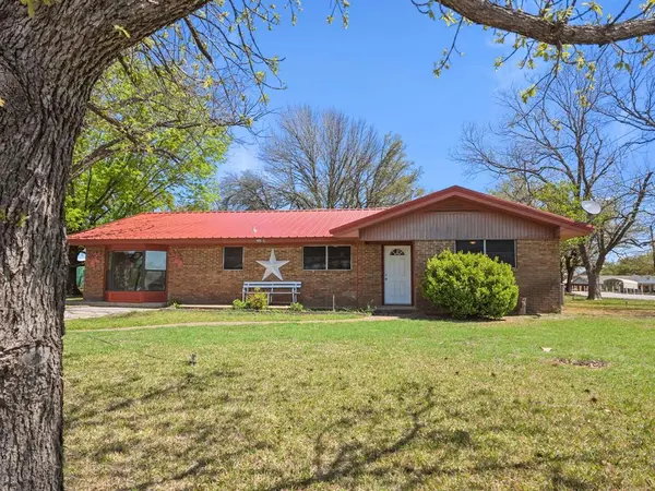 3103 Coggin Avenue, Brownwood, TX 76801