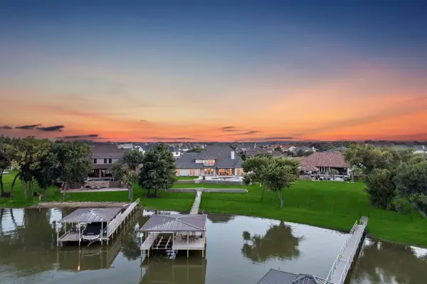 6124 Lake Shore Drive, Fort Worth, TX 76179