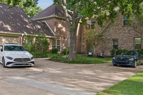 1355 Woodbrook Lane, Southlake, TX 76092