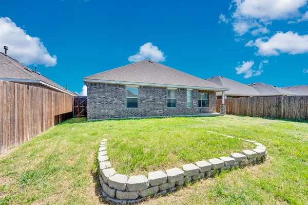 2609 Centurion Road, Glenn Heights, TX 75154