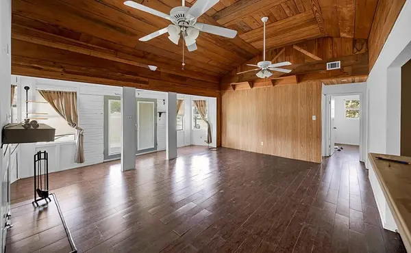 105 County Road 3590, China Spring, TX 76633