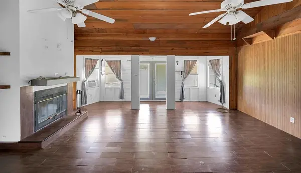 105 County Road 3590, China Spring, TX 76633