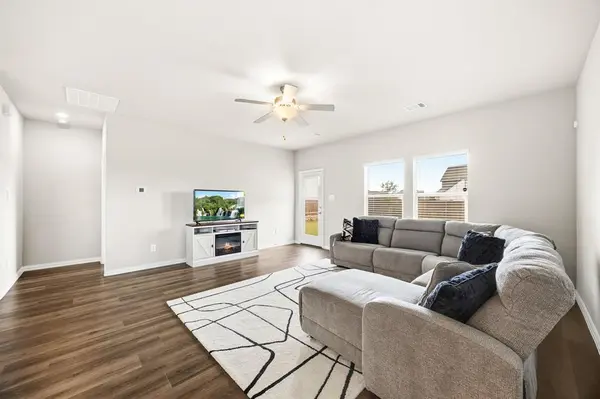 2275 Cliff Springs Drive, Forney, TX 75126