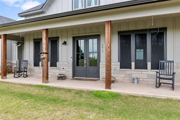 3017 Shooting Star Court, Graford, TX 76449