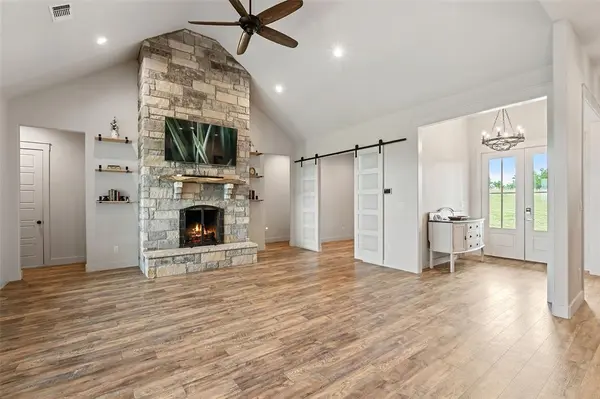 3017 Shooting Star Court, Graford, TX 76449