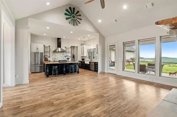 3017 Shooting Star Court, Graford, TX 76449