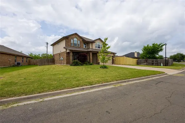 10008 Iron Horse Trail, Waco, TX 76708