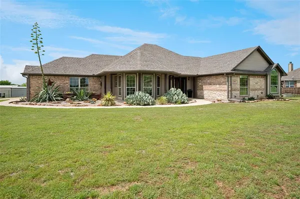 199 Newfield Lane, Springtown, TX 76082