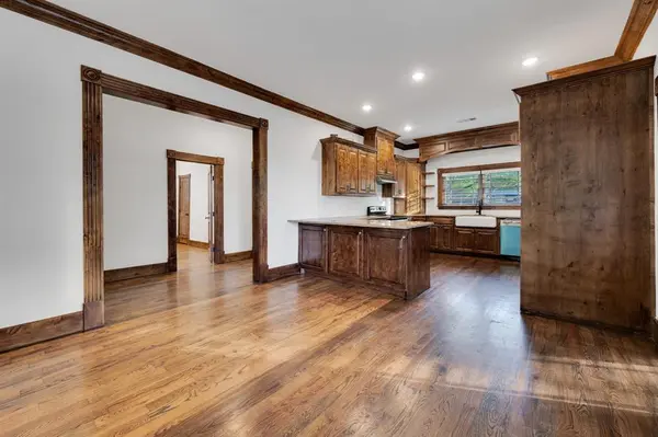 412 Royal Street, Waxahachie, TX 75165