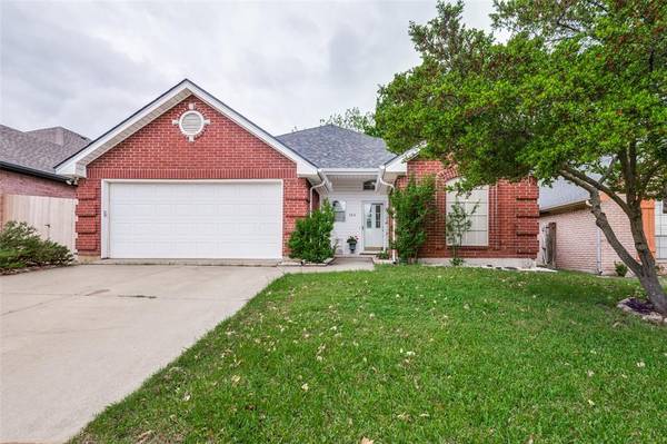 4818 Ashworth Court, Arlington, TX 76017