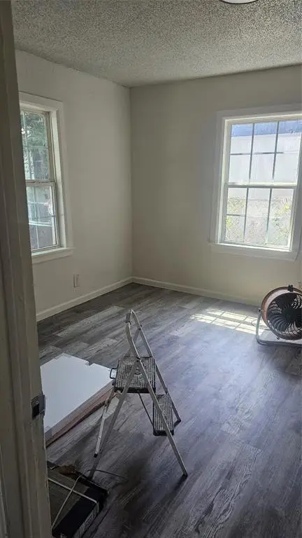 7956 Hull Avenue, Dallas, TX 75216