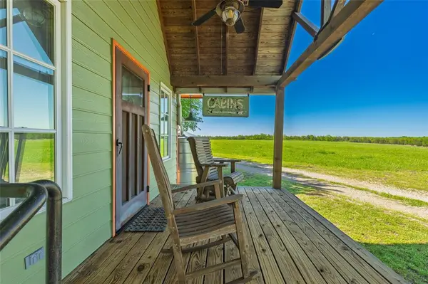 2729 County Road 3732, Wolfe City, TX 75496