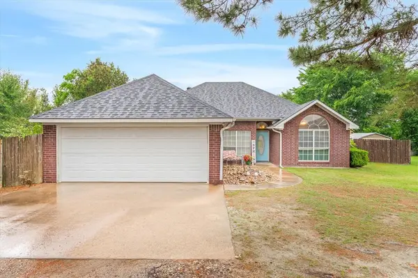 560 Washington Street, Van, TX 75790