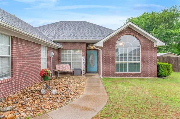 560 Washington Street, Van, TX 75790