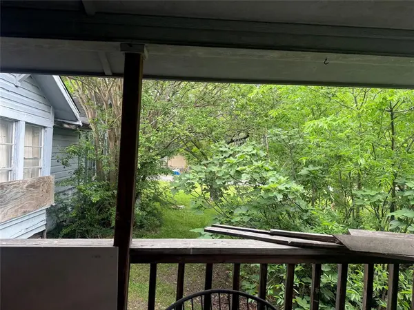 401 W Evans Avenue, Bonham, TX 75418