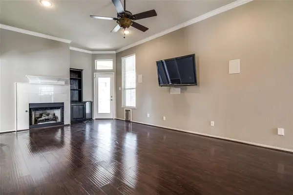 1214 Sandhurst Court, Grapevine, TX 76051