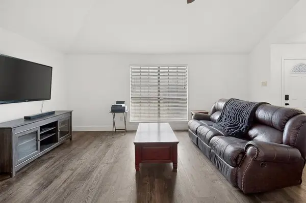 2305 Rockbluff Court, Rowlett, TX 75088