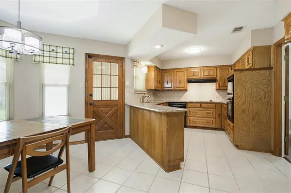 2905 Valleyview Drive, Grapevine, TX 76051