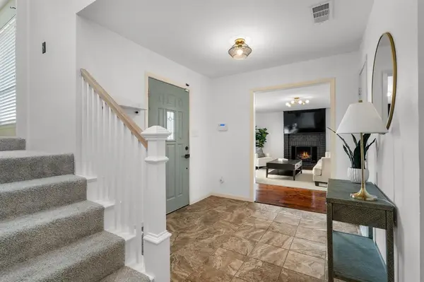 825 Wooded Crest Drive, Woodway, TX 76712