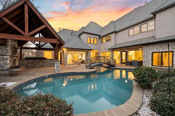 5613 Versailles Court, Colleyville, TX 76034