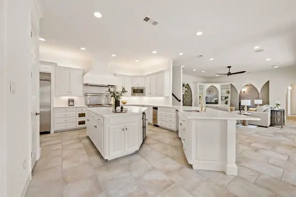 5613 Versailles Court, Colleyville, TX 76034