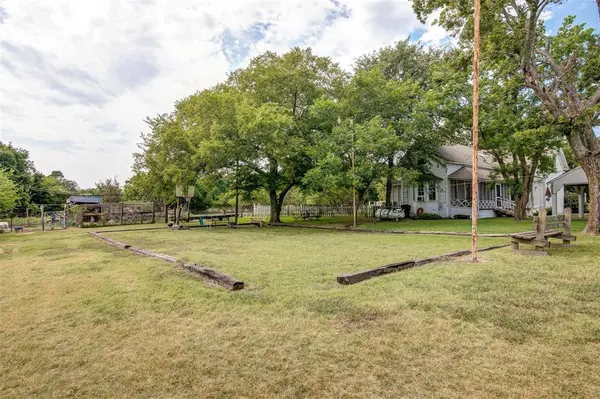 18018 County Road 661, Farmersville, TX 75442