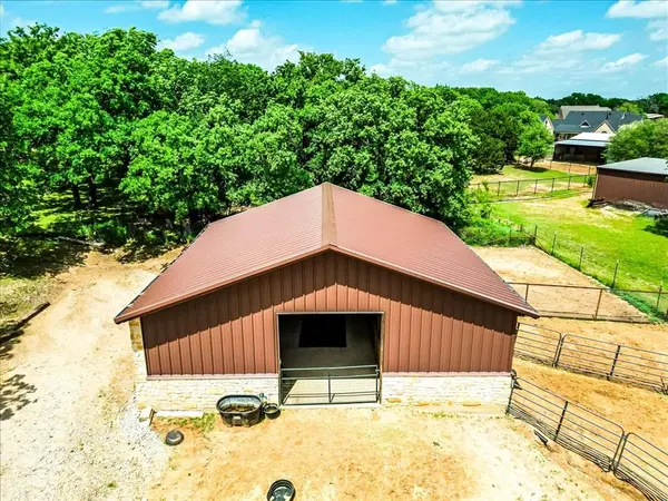 108 McClintock Court, Weatherford, TX 76088